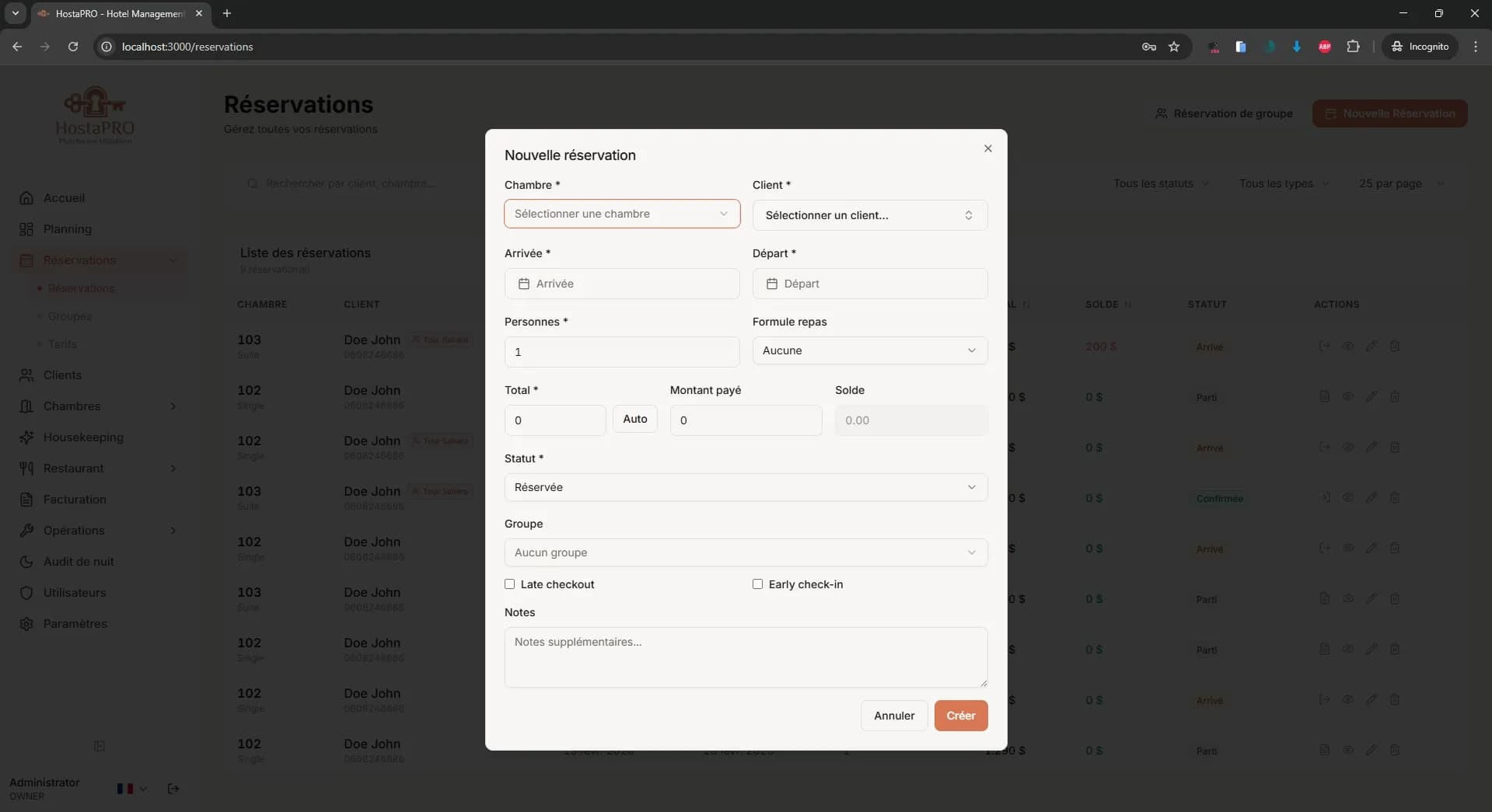 Formulaire de nouvelle réservation HostaPRO avec sélection de chambre, dates d'arrivée/départ et informations client