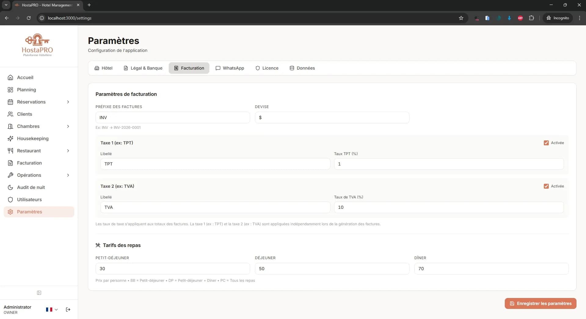 Onglet facturation des paramètres HostaPRO pour configurer les taux de TVA, la numérotation des factures et les valeurs par défaut
